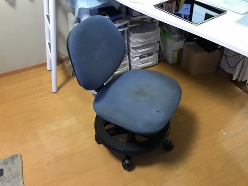 新しい椅子 - 4.jpg
